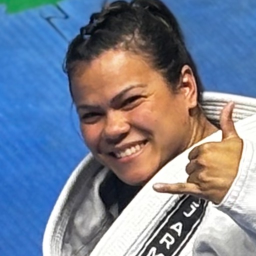 THAILA NAKADOMARI DE ARAÚJO